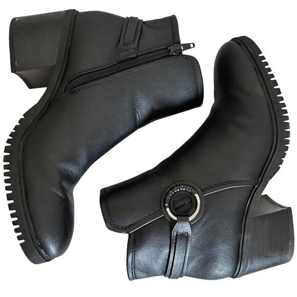 Baretraps Felicia Vegan Leather Chunky Heel Side Zip Black Ankle Boots Sz 8.5 M - Picture 3 of 16